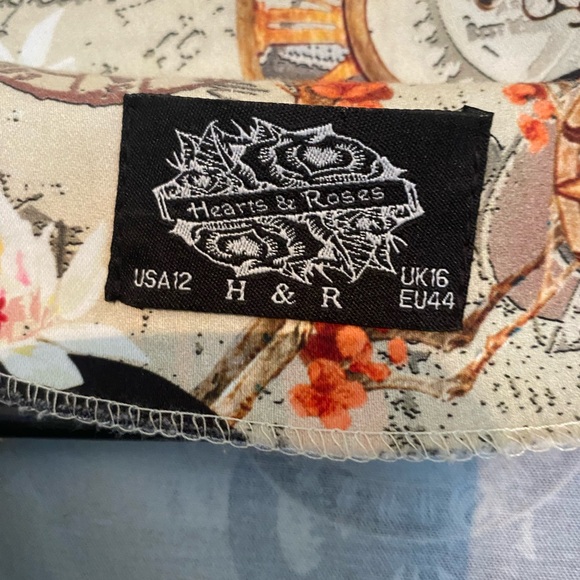 Timeless Pinup Dress H & R London - Picture 2 of 5